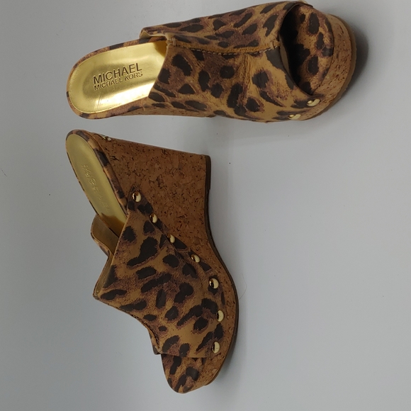 Michael Kors wedge leopard print leather sandals, size 6.5, rarely worn - Picture 4 of 12